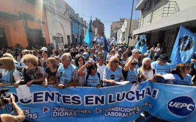 Todo nuestro apoyo a la lucha docente