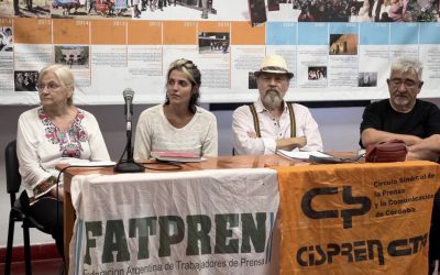 «Periodistas que leen a periodistas» en La Perla