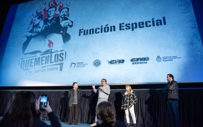 Se estrenó “Quémenlos” con la presencia de dirigentes de la CTAA