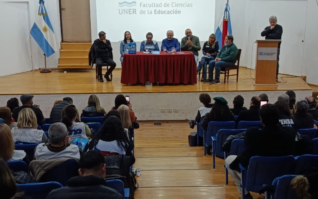 Cabildo Abierto en Paraná por una Comunicación Democrática